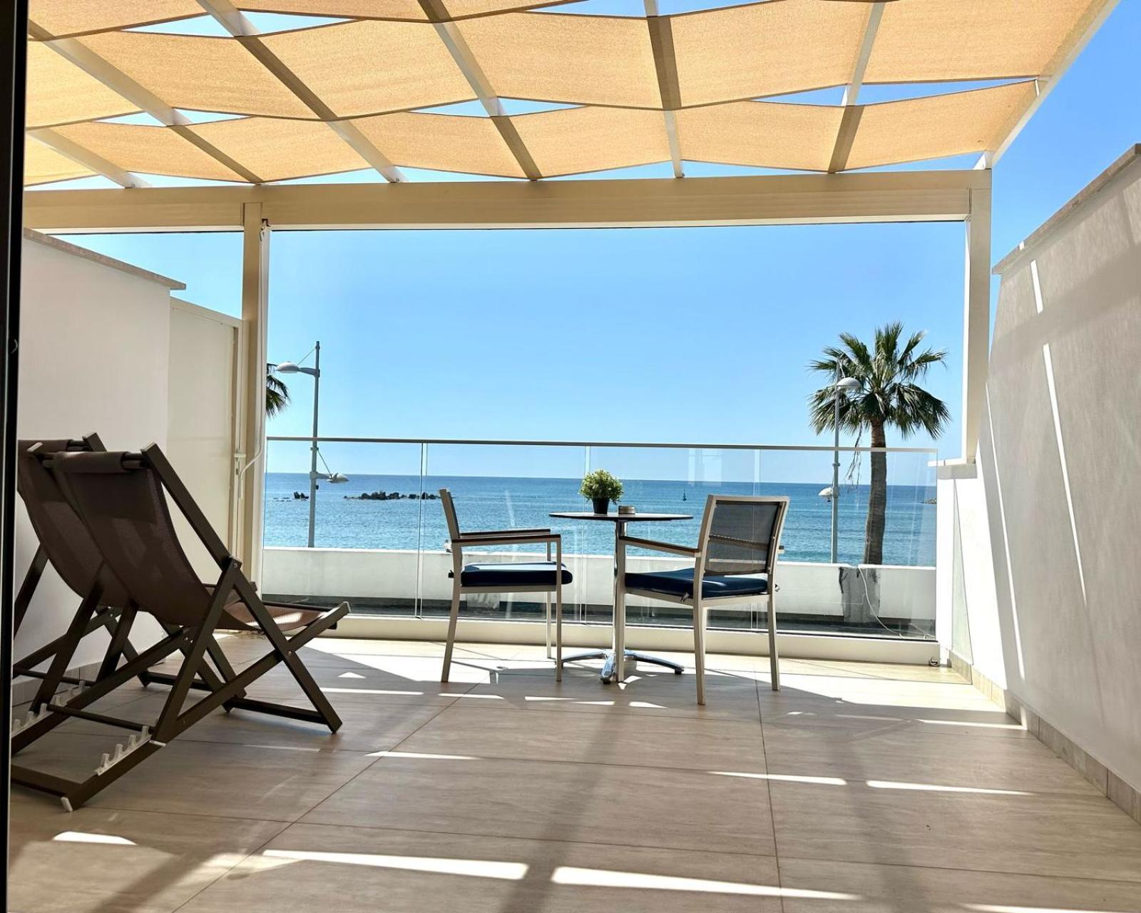 Harbour Lights Studio Apartments بافوس المظهر الخارجي الصورة