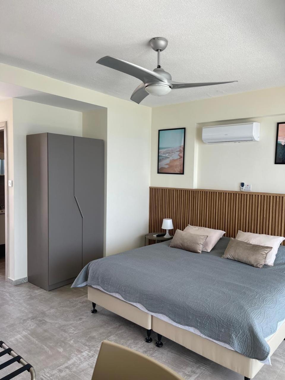 Harbour Lights Studio Apartments بافوس المظهر الخارجي الصورة